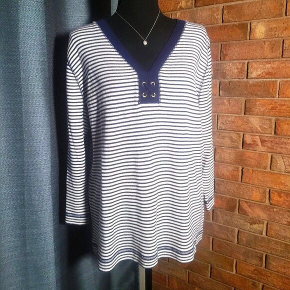 Lauren Ralph Lauren Tops - Lauren Ralph Lauren Women's Blue/White Striped Henley V-Neck 3/4 Sleeve - Sz L